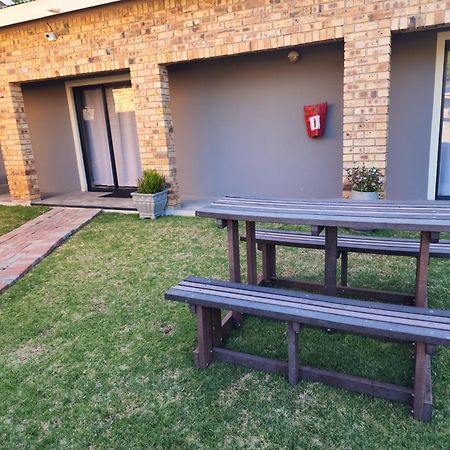 Hotel A Step Ahead Klerksdorp Exterior foto